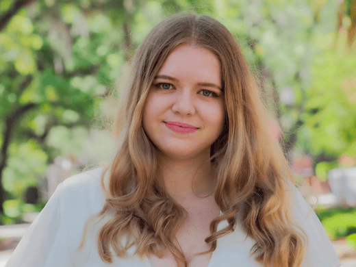 Headshot of Sophie White